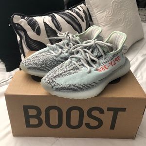 Adidas Yeezy boost 350 V2 Blue tint